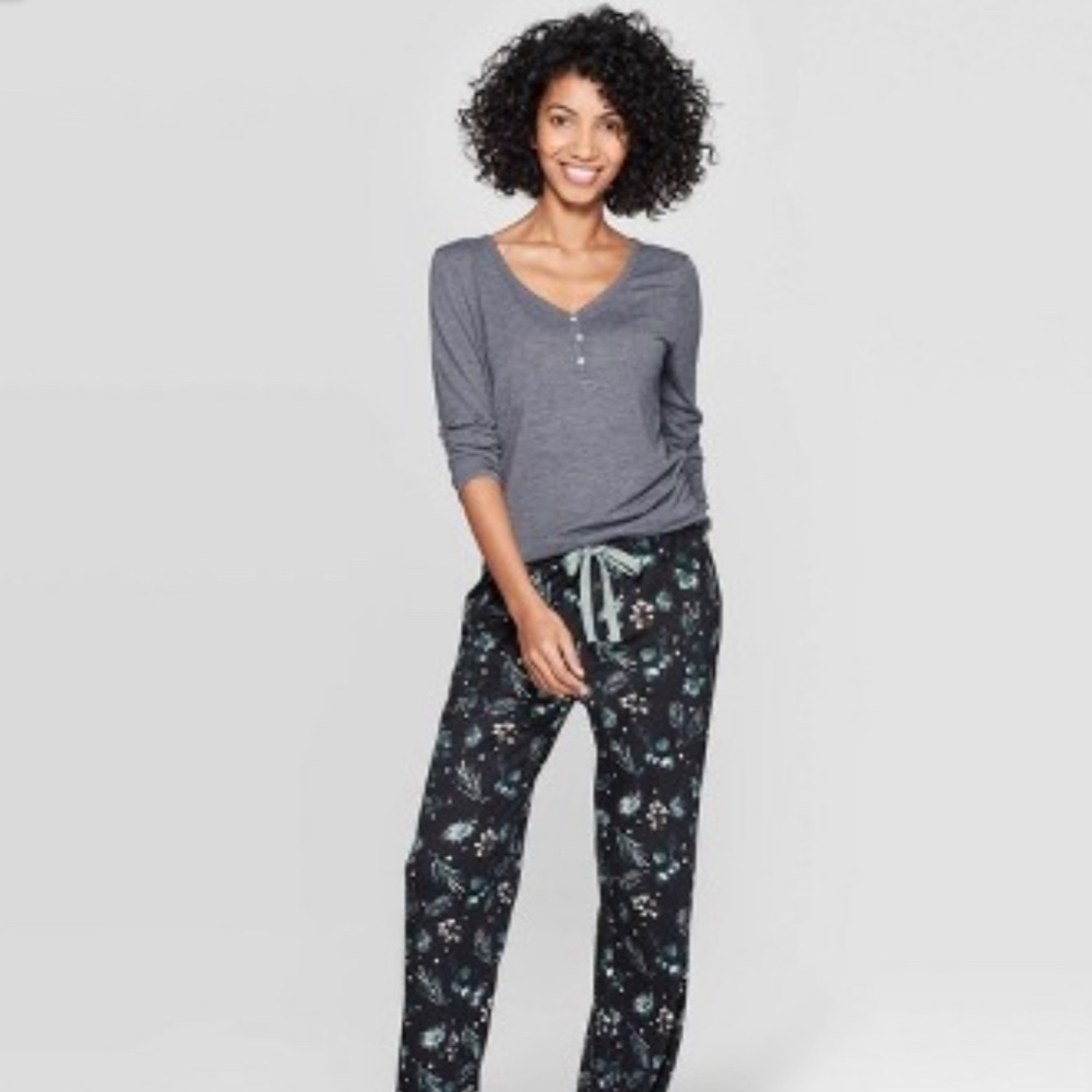 FLORAL PRINT HENLEY PAJAMA SET